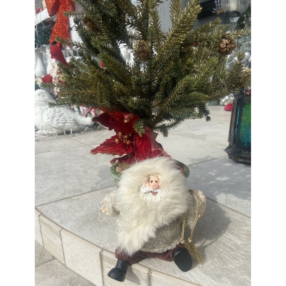 Handcrafted Russ Berrie Christmas ‘’Woolberry’’ Santa Claus Stuffed Shelf Sitter